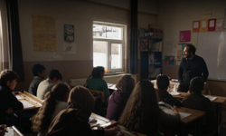 Doğuda Zorunlu Hizmetteki Öğretmenleri Konu Edinen Oscar Aday Kuru Otlar Üstüne Filmine Övgü Yağdı