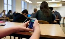Lise Öğrencilerinin Cep Telefonu Kullanması Yasaklandı