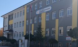 Okulda Silahlı Saldırı! Öğretmen Hayatını Kaybetti