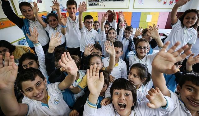 MEB Yardımcısı Yelkenci öğrencilere müjdeyi verdi! “Ara Tatiller…”