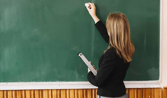 Bu Öğretmenlere Her Yıl 120 Saat Hizmet İçi Eğitim Verilecek