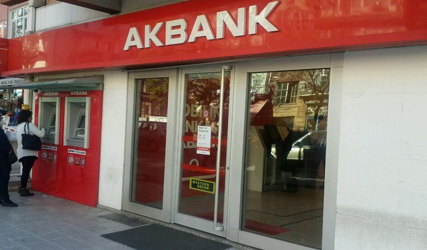 Akbank’tan Herkese Sıfır Faizle 30 bin TL Verilecek